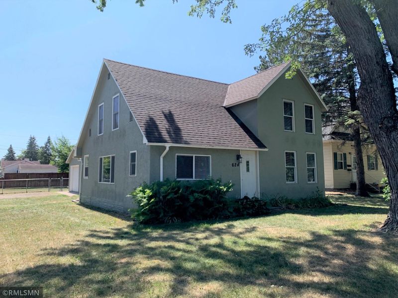 624 G St NE, Brainerd, MN 56401