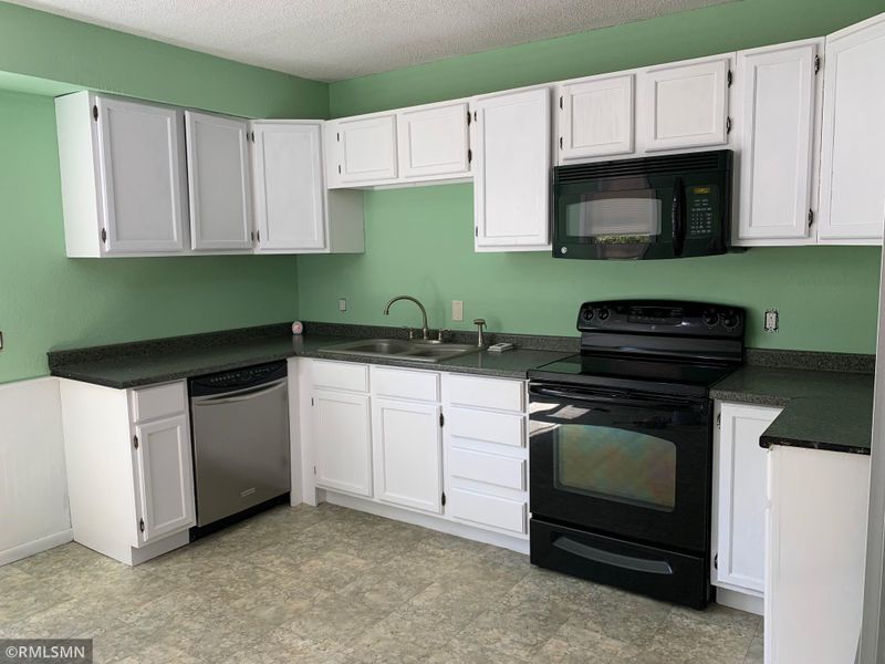 624 G St NE, Brainerd, MN 56401
