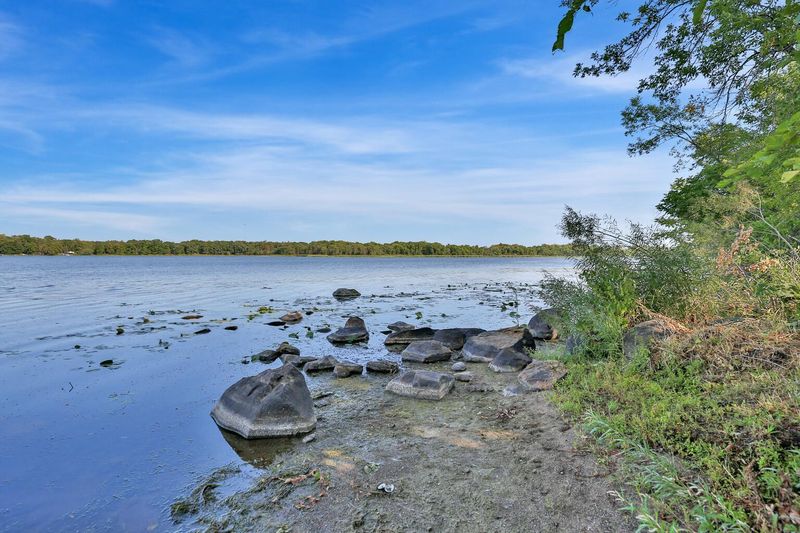 26552 Lakeview Dr, Mora, MN 55051