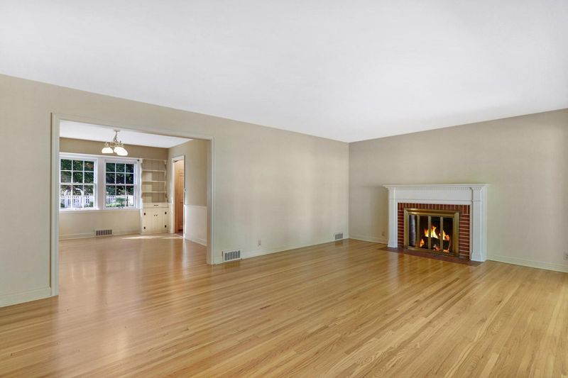 4815 W 40th Ln, Saint Louis Park, MN 55416