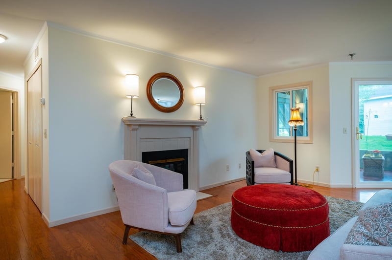 2521 Wilshire Ct, Eagan, MN 55120