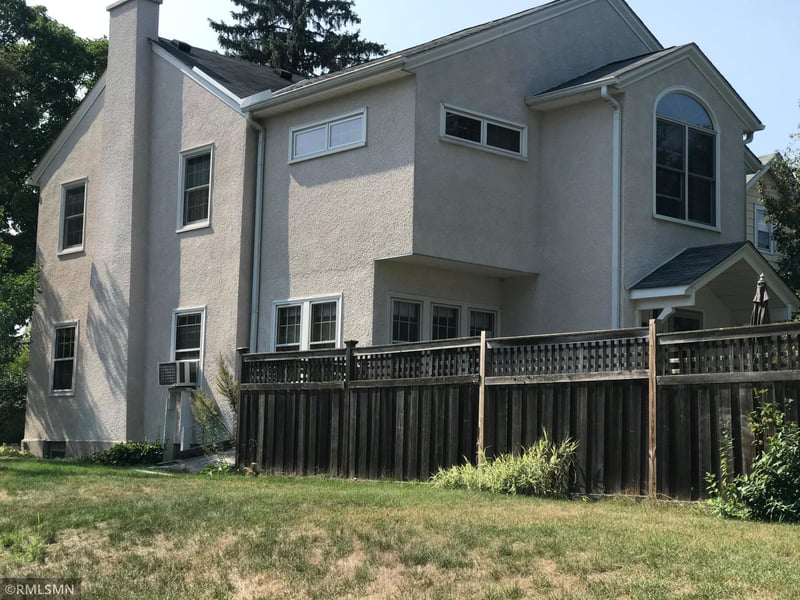 1198 Churchill St, Saint Paul, MN 55103