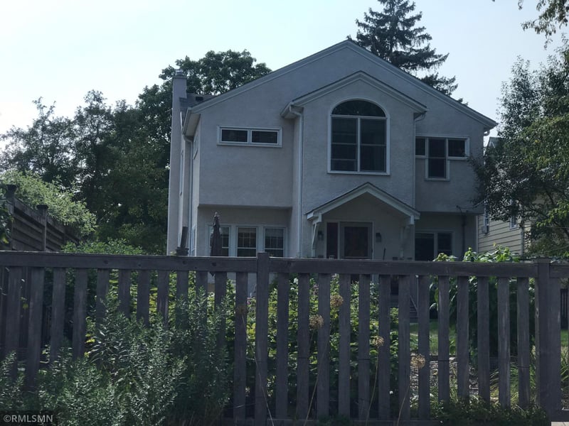 1198 Churchill St, Saint Paul, MN 55103