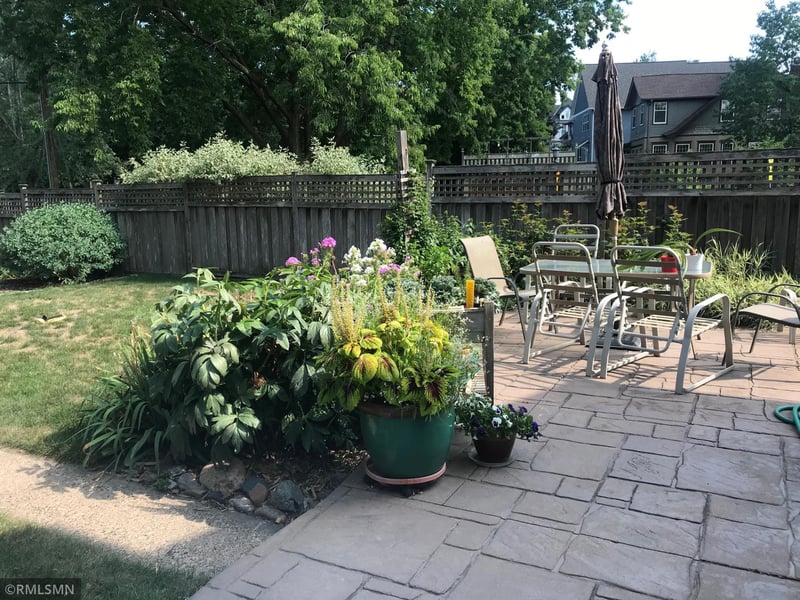 1198 Churchill St, Saint Paul, MN 55103