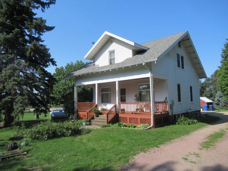 203 S Dakota St, Steen, MN 56173