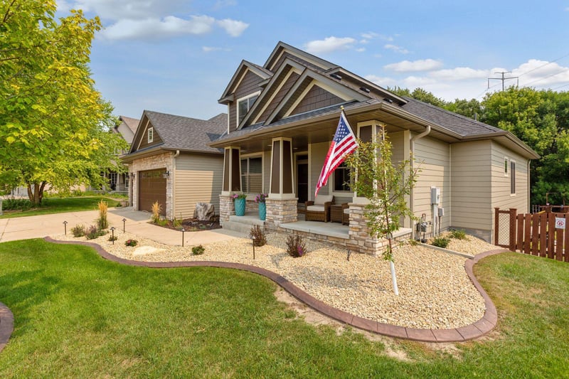 9760 Troy Ln N, Osseo, MN 55311