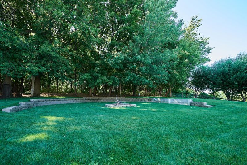 18985 Embry Ave, Farmington, MN 55024