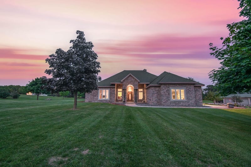 226 75th St, Clear Lake, WI 54005