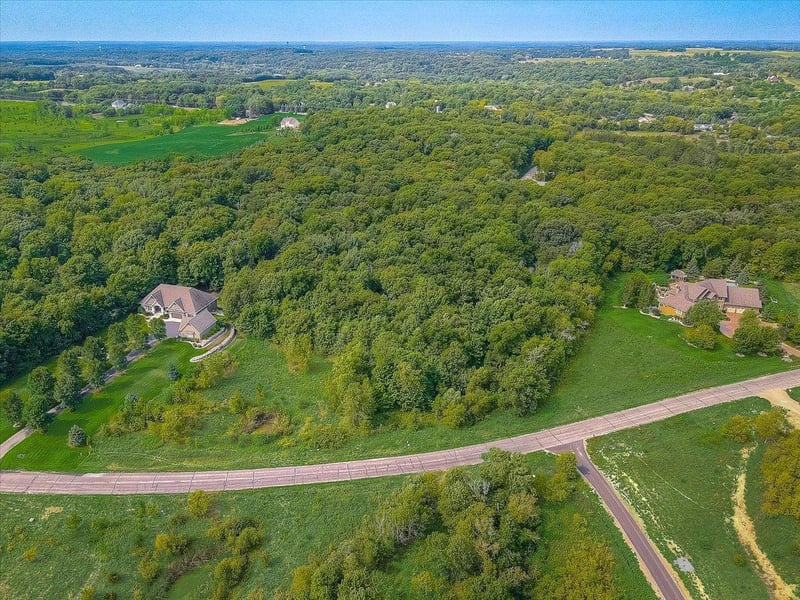 8993 Whisper Creek Trl, Rockford, MN 55373