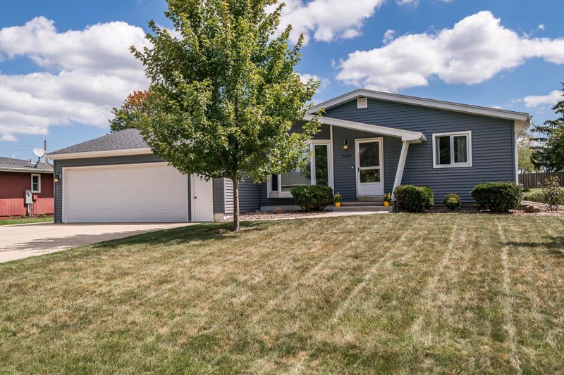 5030 Tongen Ave NW, Rochester, MN 55901