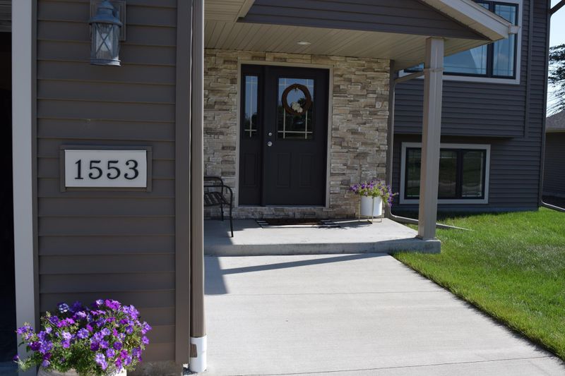 1553 Eagle Ridge St NE, Owatonna, MN 55060