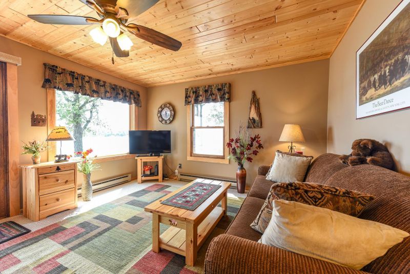 10456 Shady Ln, Brainerd, MN 56401