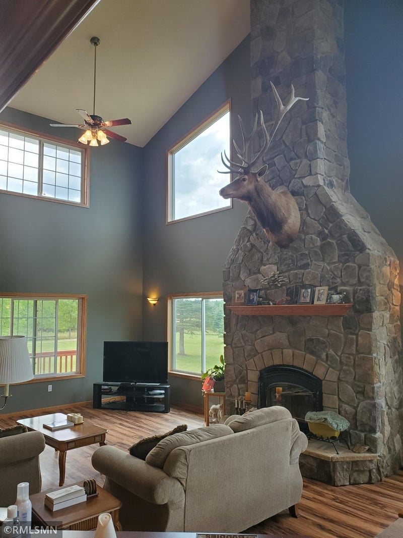 65252 295th St, Litchfield, MN 55355