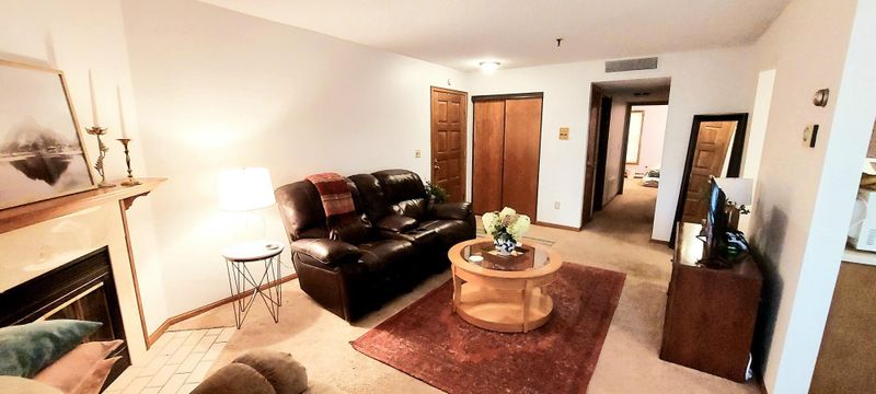 717 Larpenteur Ave E #C, Maplewood, MN 55117