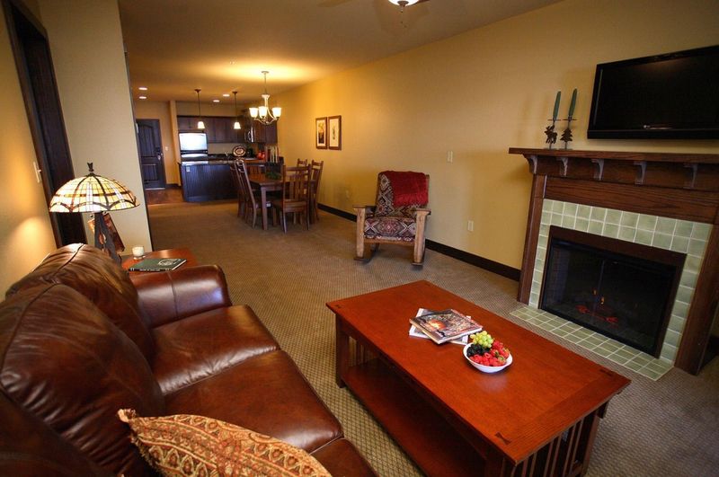 500 Cleveland Blvd #2211, Walker, MN 56484