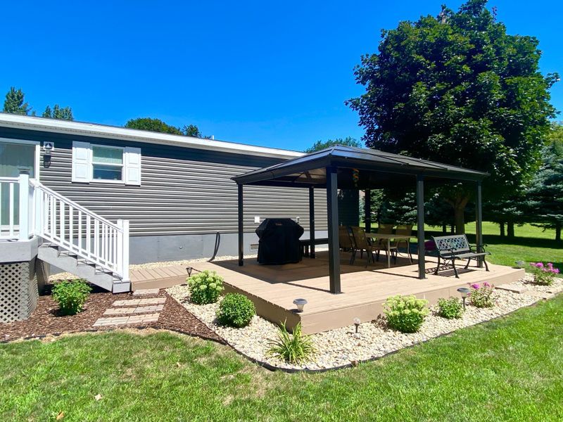 82493 Shady Oak Rd E, Clinton, MN 56225