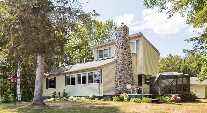 49260 Dixon Lake Resort Rd, Squaw Lake, MN 56681