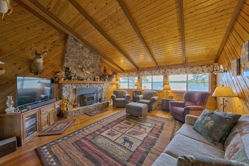 49260 Dixon Lake Resort Rd, Squaw Lake, MN 56681