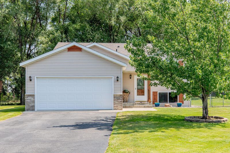 1641 Forest Glen Cir, Saint Augusta, MN 56301