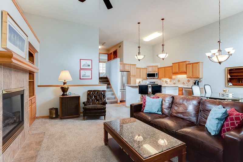 3142 Crane Creek Pl, Eagan, MN 55121