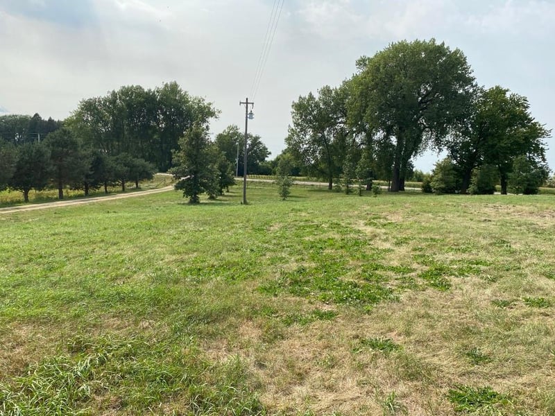 24598 State Hwy 83, Waldorf, MN 56091