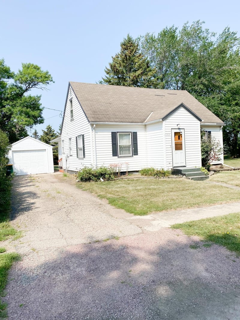 203 Okabena St, Okabena, MN 56161