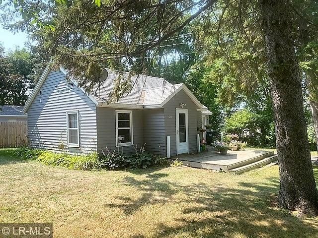 615 4th St SE, Elbow Lake, MN 56531