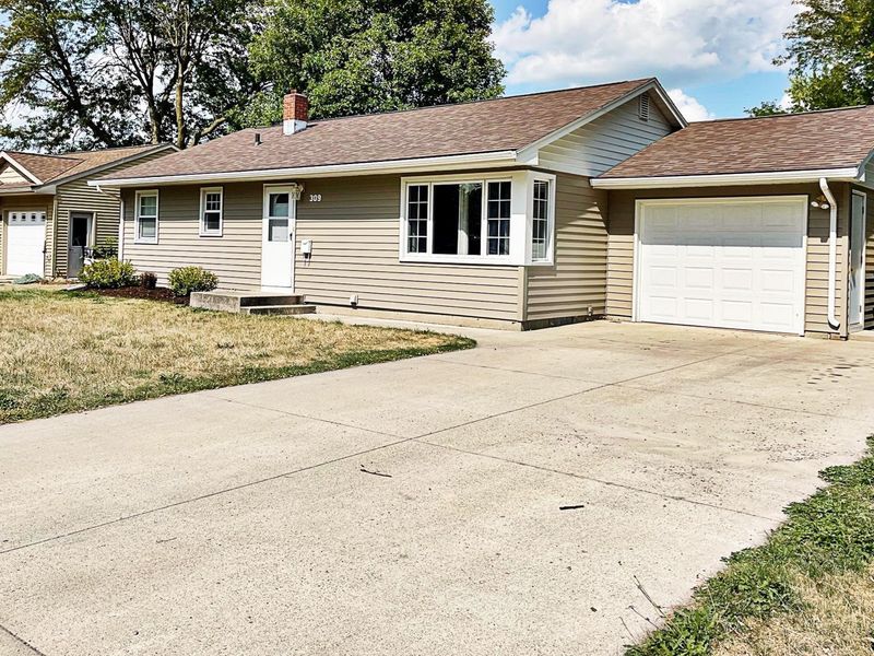 309 Sunrise Blvd, Redwood Falls, MN 56283