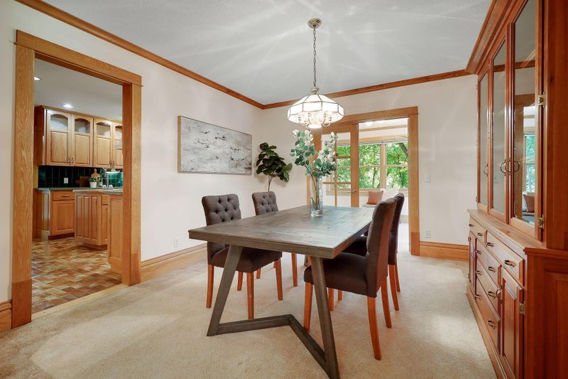 3332 Martha Ln, Minnetonka, MN 55345