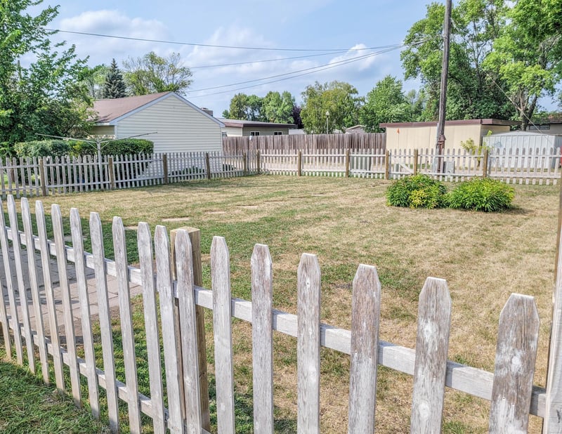 502 13th St NW, East Grand Forks, MN 56721