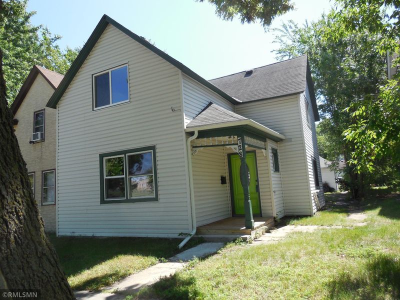 728 Minnehaha Ave W, Saint Paul, MN 55104