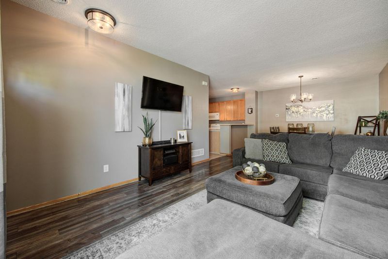 18205 69th Pl N, Maple Grove, MN 55311