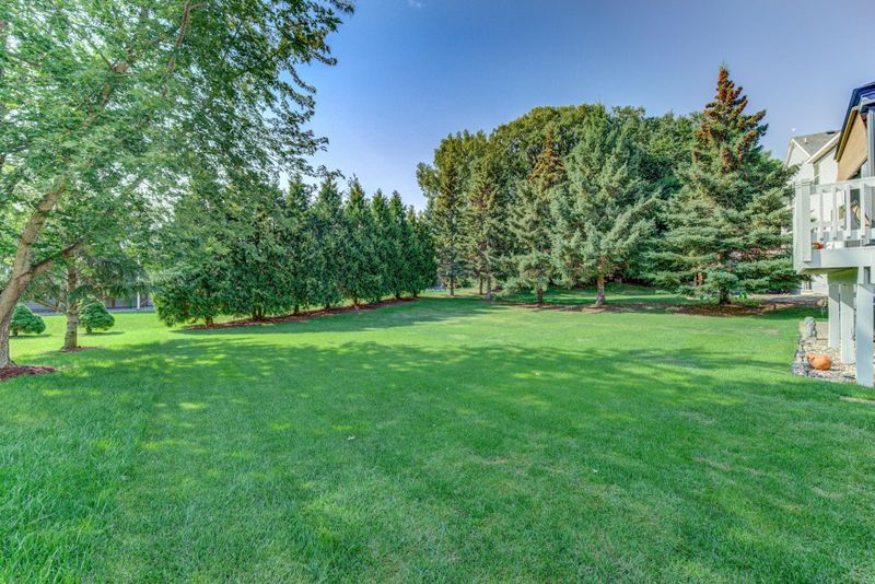 3108 Torrey Dr, Woodbury, MN 55125