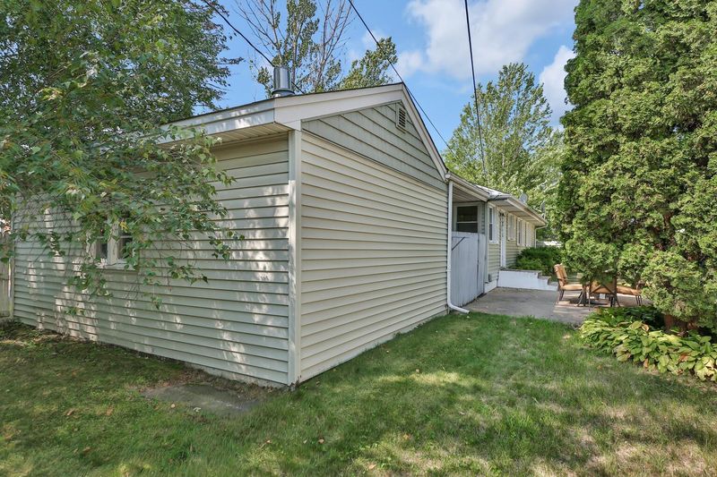 1699 4th St, White Bear Lake, MN 55110