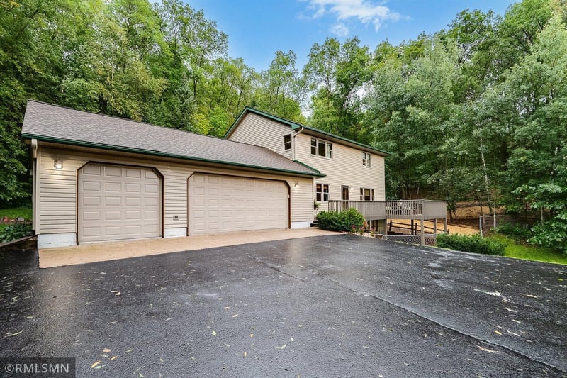 890 207th St, Osceola, WI 54009