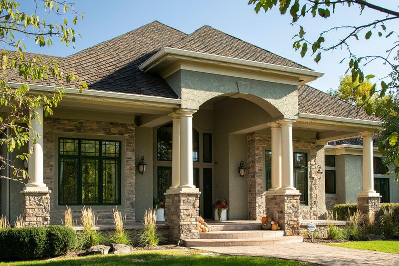 2940 Fox St, Long Lake, MN 55356