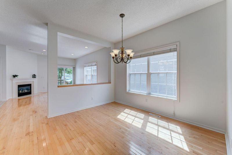 211 Van Buren Ave N, Hopkins, MN 55343