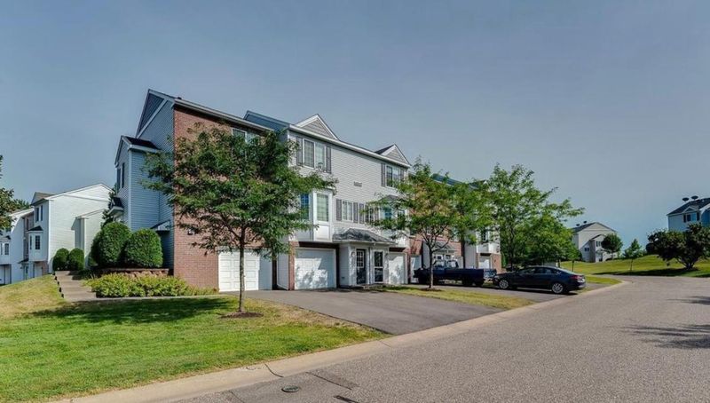 4947 Emmit Dr N #6, Hugo, MN 55038