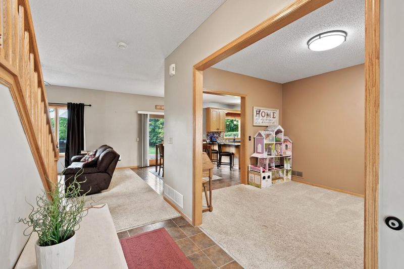 7721 Jocelyn Ave S, Cottage Grove, MN 55016
