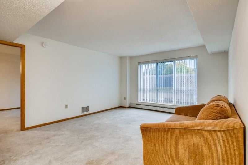 6711 Lake Shore Dr S #214, Richfield, MN 55423