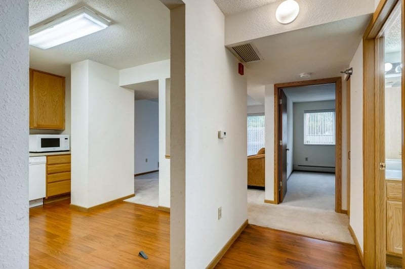 6711 Lake Shore Dr S #214, Richfield, MN 55423