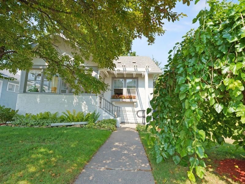 1743 Berkeley Ave, Saint Paul, MN 55105