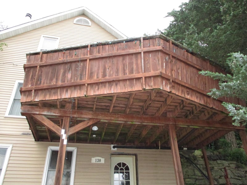 130 S Hill St, Fountain City, WI 54629