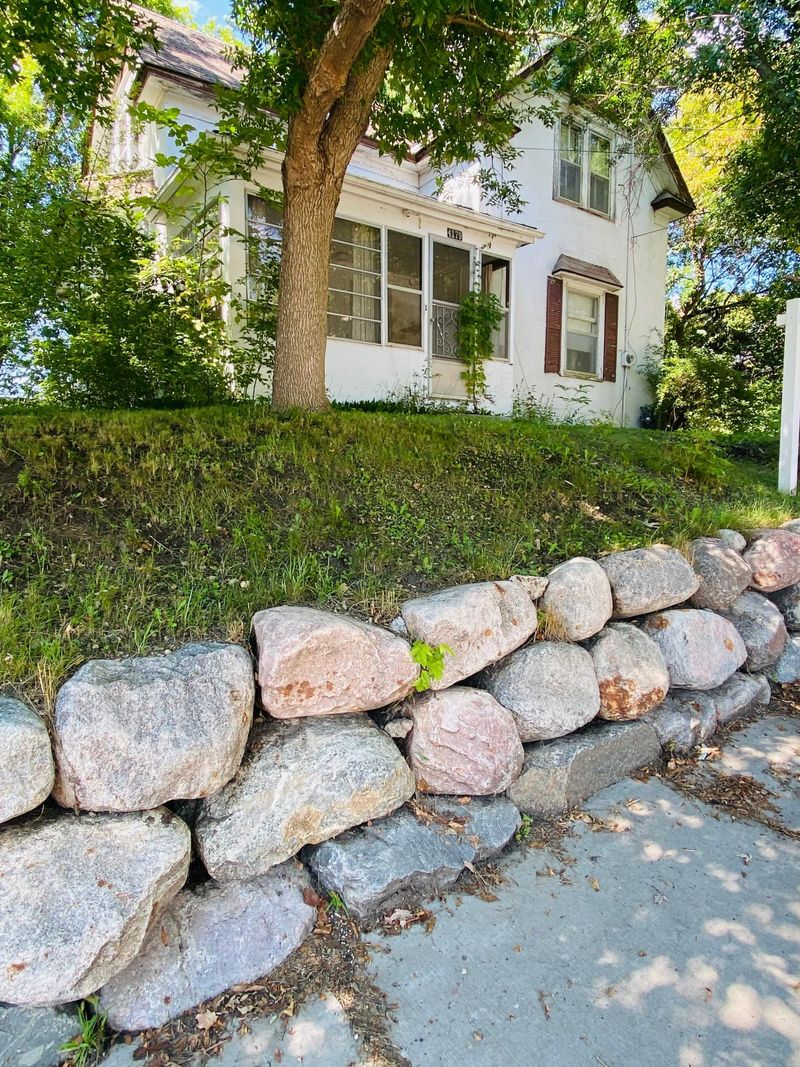 4179 Main St, Saint Bonifacius, MN 55375