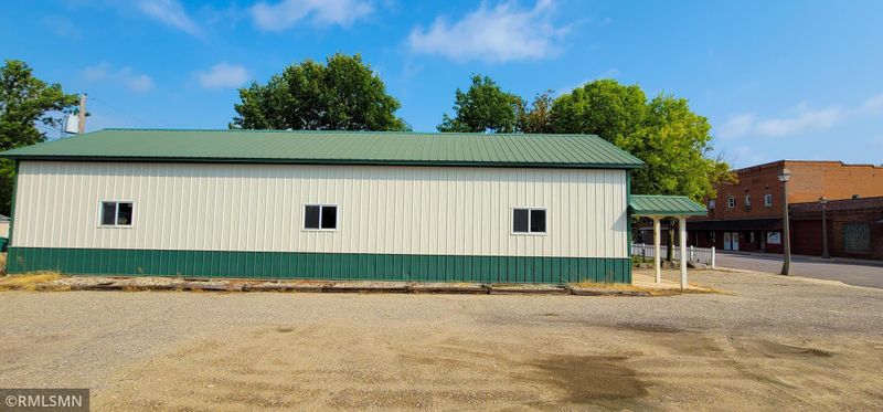 25 Juniper St N, Lester Prairie, MN 55354