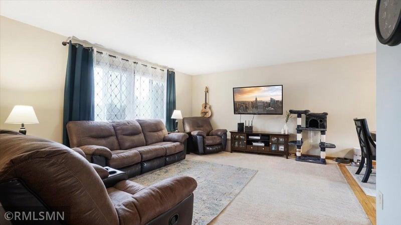 3535 Montmorency St, Vadnais Heights, MN 55110