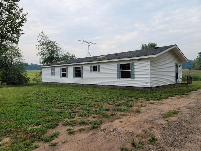 2313 Rolling Green Rd, Spooner, WI 54801