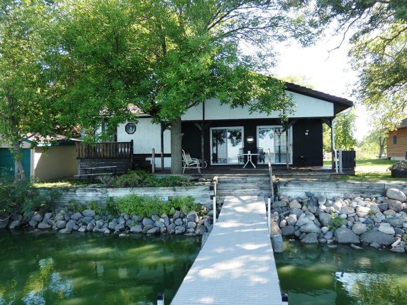 40 Blue Stem Rd, Tracy, MN 56175