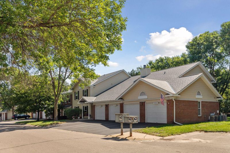 733 Larpenteur Ave E #733C, Maplewood, MN 55117