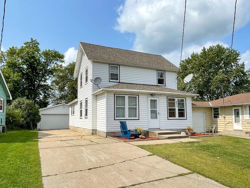 635 Main St, New Munich, MN 56356